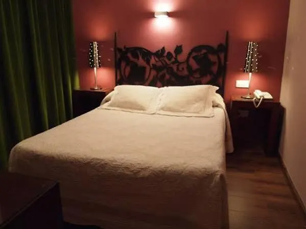 Plaza Πανσιόν *