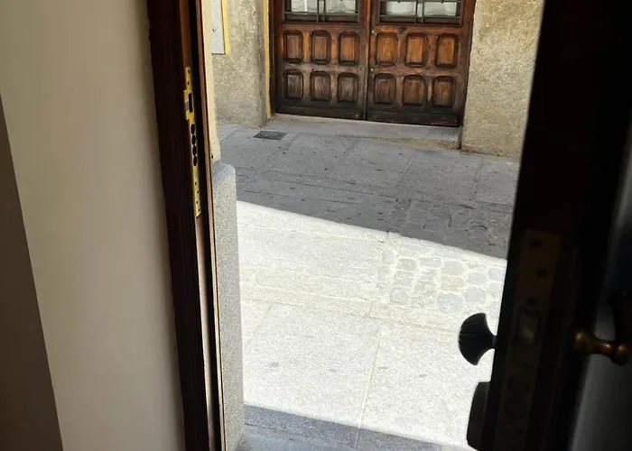 Plaza Πανσιόν Σεγκόβια